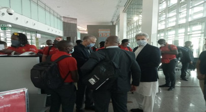 zimbabwe arrive in pakistan for limited overs series
