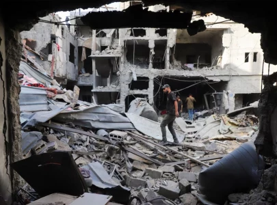 israeli forces pound gaza as hamas clings to trump truce terms israeli forces pound gaza as hamas clings to trump truce terms