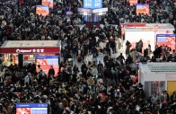 people wait for their train at the waiting hall during the spring festival travel rush ahead of the lunar new year at shanghai hongqiao railway station in shanghai china january 24 2025 source reuters