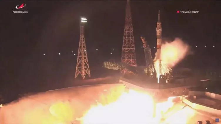 russia launches capsule to international space station to rescue crew of three photo reuters russia launches capsule to international space station to rescue crew of three photo reuters