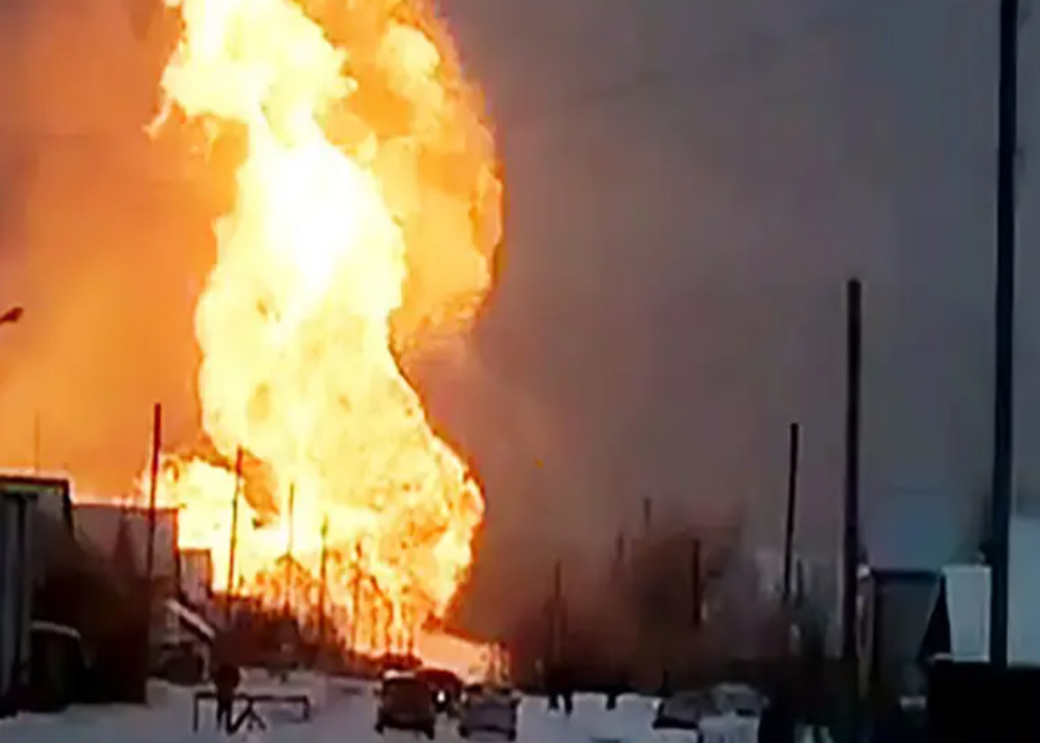 Fire at Russian gas chemical complex kills three, injures 150; nine Chinese workers missing as blaze continues
