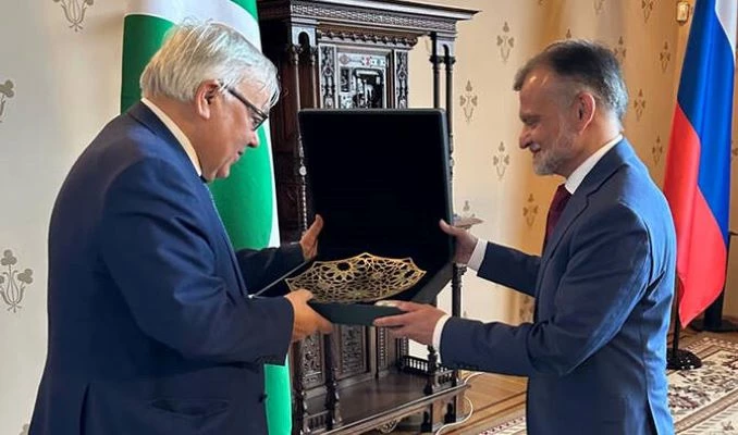 the handout photograph released by pakistan s ministry of foreign affairs shows russia s deputy foreign minister sergey vershinin presenting a souvenir to pakistan s special secretary to the united nations nabeel munir right during the 11th meeting of the pakistan russia joint working group to counter international terrorism in moscow on april 22 2025 photo mofa pakistan the handout photograph released by pakistan s ministry of foreign affairs shows russia s deputy foreign minister sergey vershinin presenting a souvenir to pakistan s special secretary to the united nations nabeel munir right during the 11th meeting of the pakistan russia joint working group to counter international terrorism in moscow on april 22 2025 photo mofa pakistan