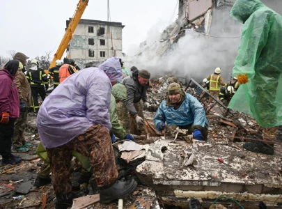 russia fires deadly barrage on ukraine