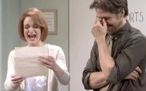 ryan gosling breaks character in snl sketch after surprise last minute changes