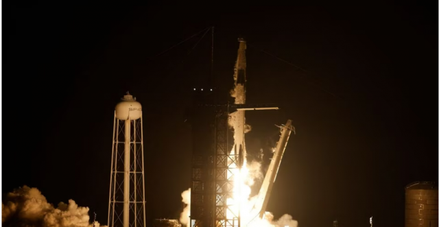 spacex launches latest space station crew to orbit for nasa spacex launches latest space station crew to orbit for nasa