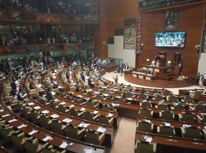 sindh assembly erupts in protest over death of toddler