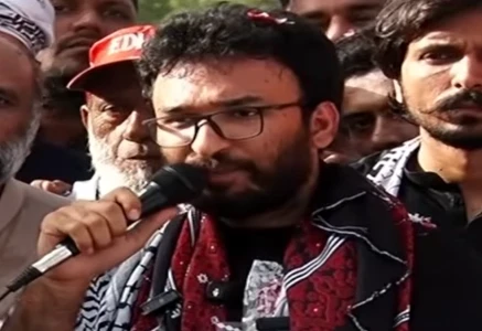 saad edhi speaks to media upon his arrival at karachi s jinnah international airport after being released from israeli detention screengrab