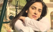 journalist naeem hanif publicly apologises to saba qamar over slanderous claims