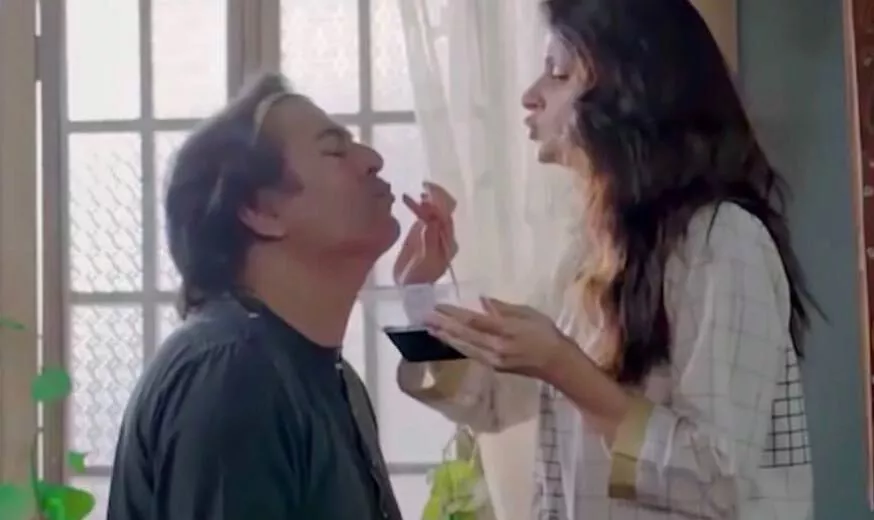 naumaan ijaz and saba qamar screengrab naumaan ijaz and saba qamar screengrab