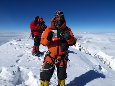 praying for a miracle celebs hope for ali sadpara s safe return