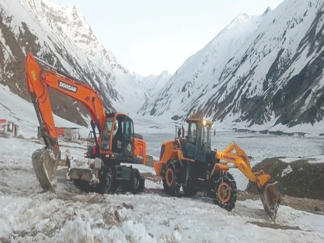 workers of kaghan development authority use heavy machinery to clear the road leading to the scenic lake saiful malook balakot following its reopening to tourists after six months photo zulfiqar ali express workers of kaghan development authority use heavy machinery to clear the road leading to the scenic lake saiful malook balakot following its reopening to tourists after six months photo zulfiqar ali express