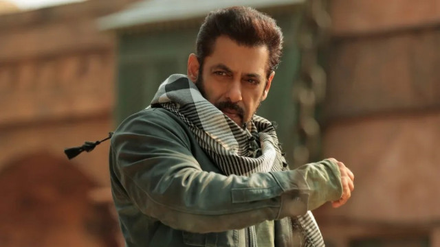 salman khan becomes disappointed when his films fail to earn inr300 crores salman khan becomes disappointed when his films fail to earn inr300 crores