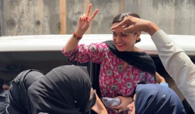 atc issues fresh arrest warrants for pti activist sanam javed atc issues fresh arrest warrants for pti activist sanam javed
