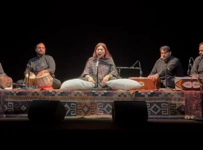 sanam marvi enthrals parisians at theatre de la ville in paris sanam marvi enthrals parisians at theatre de la ville in paris