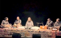 sanam marvi casts sufi spell in paris sanam marvi casts sufi spell in paris
