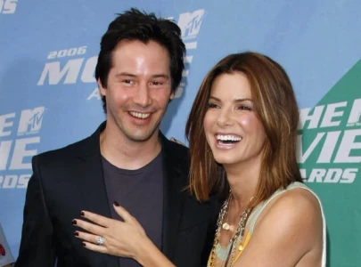 keanu reeves and sandra bullock to reunite on screen after 31 years for romantic thriller keanu reeves and sandra bullock to reunite on screen after 31 years for romantic thriller