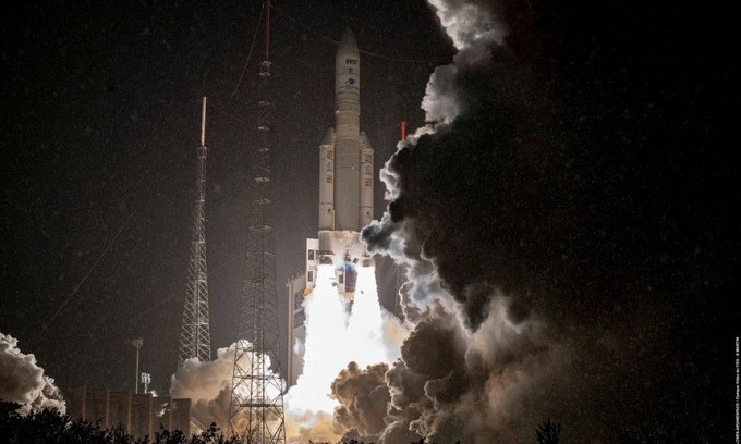 Photo of France launches state-of-art military communications satellite