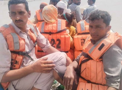 relief workers rush to submerged areas relief workers rush to submerged areas