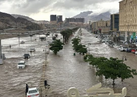 saudi arabia issues heavy rain warning across multiple regions