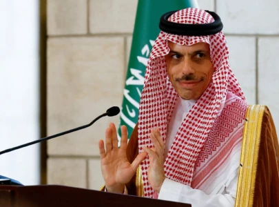 saudi arabia and qatar to fund salaries of syrian state workers