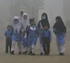 children walk to school in heavy smog in lahore on nov 6 2017 photo afp children walk to school in heavy smog in lahore on nov 6 2017 photo afp