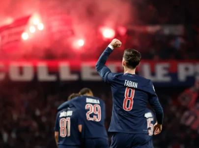 psg reach champions league final after 2 1 win over arsenal