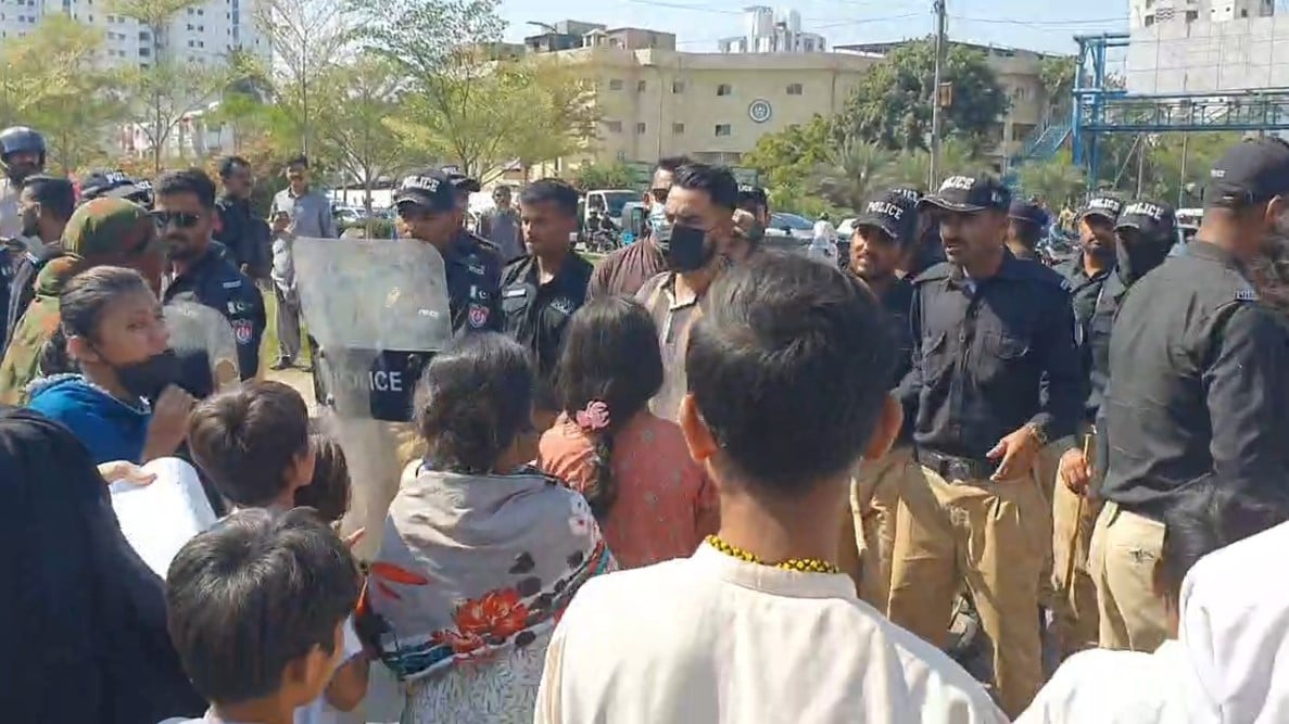 Protest erupts in Multan over police killing of robbery suspect