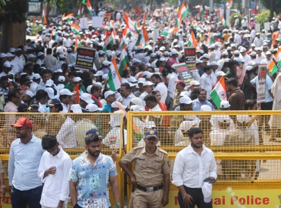 police detain indian opposition leader rahul gandhi at poll chief protest