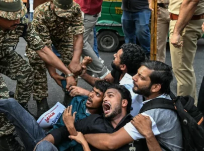 india youth shift tactics as police clamp down on election protest india youth shift tactics as police clamp down on election protest