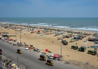 six killed in cyclone off india s eastern coast