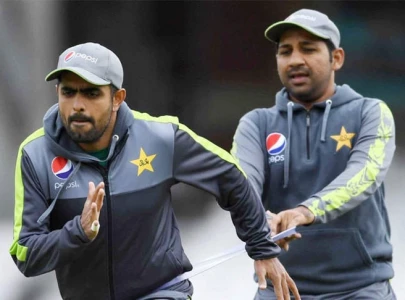 sarfaraz advises babar azam to improve communication with players