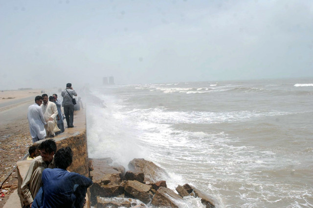 Authorities on high alert as cyclone nears Sindh’s coastline
