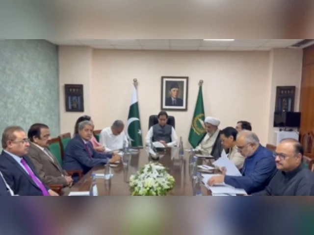 Govt, PTI kick off second round of talks ahead of Oct 4 long march