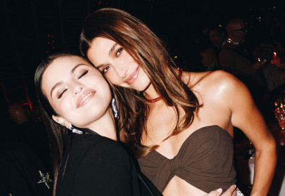 nature is healing selena gomez hailey bieber bury years long rift with a tight hug nature is healing selena gomez hailey bieber bury years long rift with a tight hug
