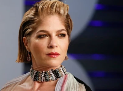 selma blair detained after alleged disturbance on new york flight