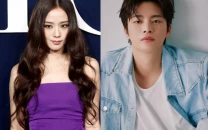 blackpink s jisoo and seo in guk to star in netflix k drama boyfriend on demand