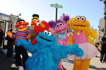 sesame street can puppets change pakistan
