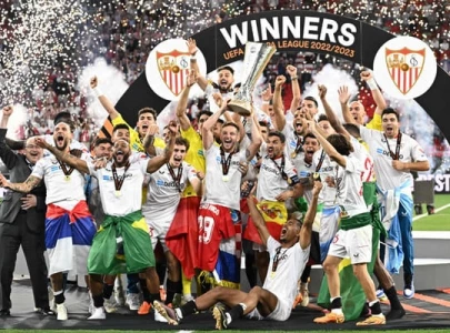 sevilla in seventh heaven after win