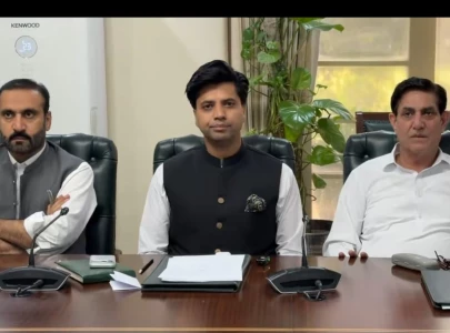 k p govt announces rollback of controversial clauses from privileges law k p govt announces rollback of controversial clauses from privileges law