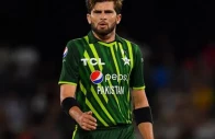 shaheen afridi suffers injury scare in bbl