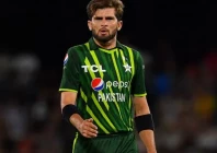 shaheen afridi suffers injury scare in bbl