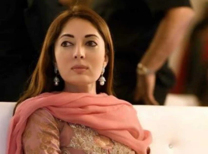 sharmila faruqi lauds security guard for helping implement covid 19 sops