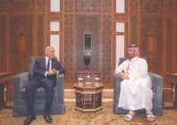 prime minister shehbaz sharif meets saudi crown prince and prime minister mohammed bin salman in jeddah photo app