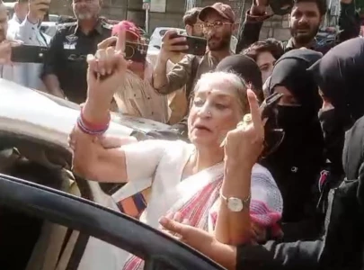 aurat march organiser activists briefly detained outside kpc