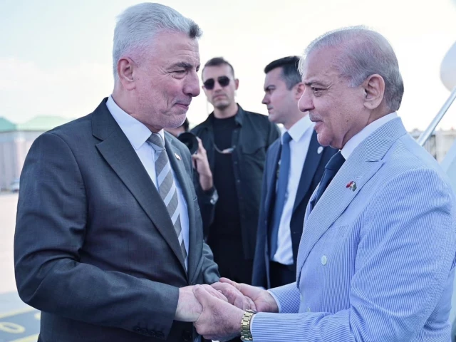 turkish trade minister prof dr omer bolat receives prime minister shehbaz sharif upon his arrival at atat rk airport in istanbul on friday photo pid turkish trade minister prof dr omer bolat receives prime minister shehbaz sharif upon his arrival at atat rk airport in istanbul on friday photo pid