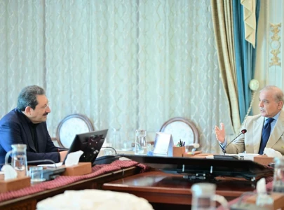 pakistan iran agree on round the clock border operations to spur trade