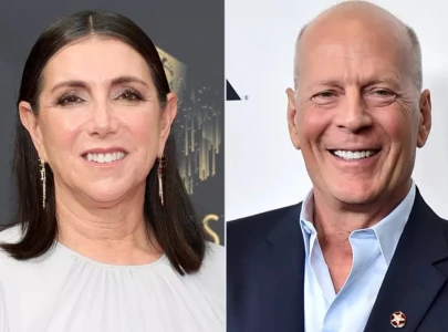 pulp fiction producer stacey sher says bruce willis was so kind to her late father