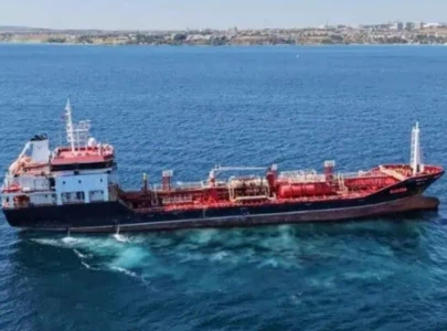 rescuers reach ship s wreckage off istanbul