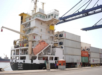 first pakistan bound container vessel reaches karachi after strait of hormuz reopening