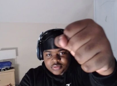 kick bans shnaggyhose for remarks about child sexual assault